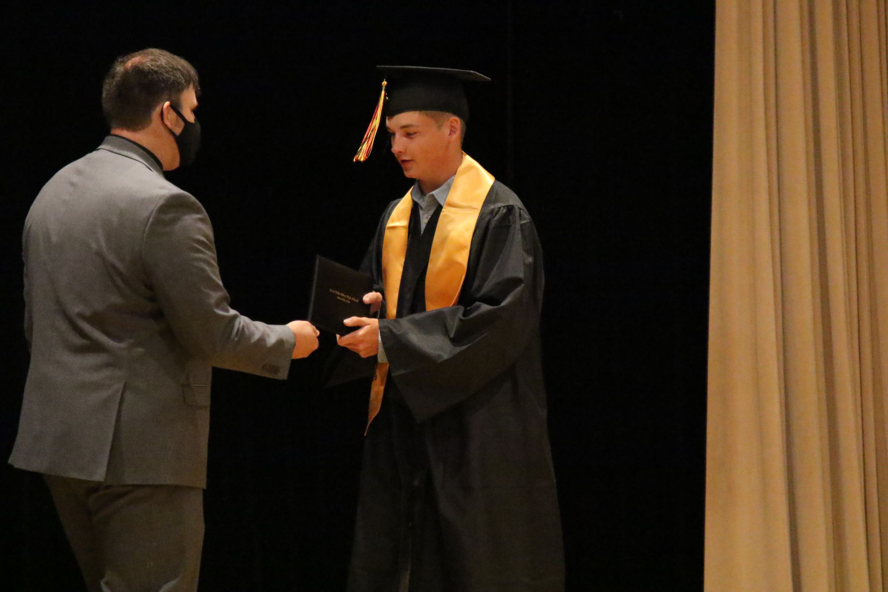 IFA_Grad1720.JPG
